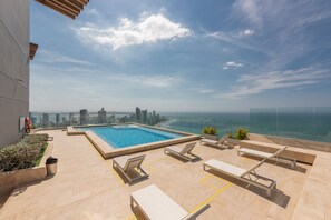 Outdoor pool, a heated pool - New oceanfront duplex  (Cartagena)