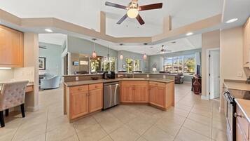 House (Endless Summer) | Private kitchen