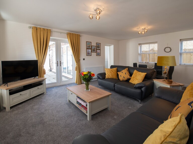 Salt Bay, Pet Friendly, Country Holiday Cottage In Whitby - Sandsend