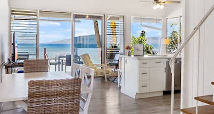 Radiant Oceanfront 3bd condo with stunning views
