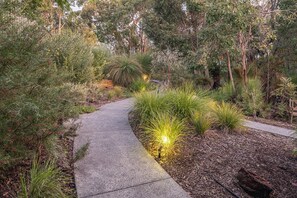 Property grounds - Unique Dunsborough Bushland Setting (Quedjinup Dunsborough)