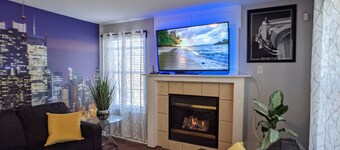 Overland Park Downtown | Comfy, Clean & Safe house on Hardy