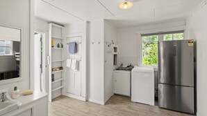 茶具/咖啡用具、冰箱、微波炉、烤箱