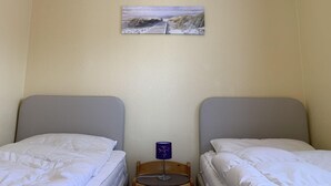 2 bedrooms, cots/infant beds, free WiFi - Haus Sonnenwinkel - Bungalow 2 (Dahme)