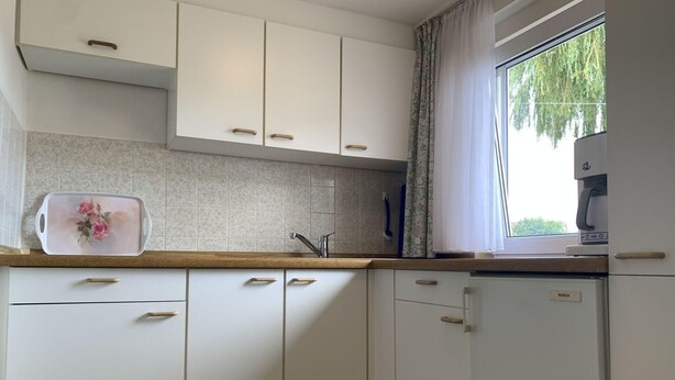 Coffee/tea maker, fridge, stovetop - Haus Sonnenwinkel - Bungalow 2 (Dahme)