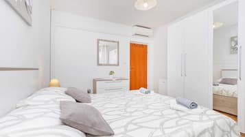 Tweepersoonskamer (Double Room with Private Bathroom) | 2 slaapkamers, wifi