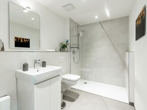 Shower, hair dryer - Hafenspitze App. 31, Deutschland (Wismar)