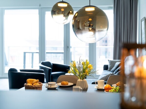 Unclassified image, 1 of 29, button