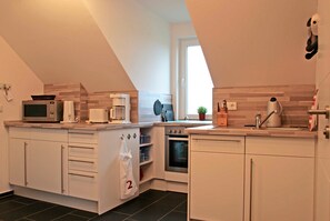 Fridge, microwave, oven, dishwasher