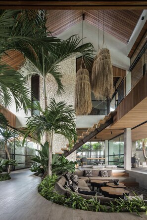 Interior - Exceptional Architect's 5BR Villa, an Oasis Gem in Canggu Centre (Canggu)
