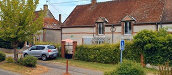 Spacious 3-BR Home, Near Loire Castles, 1.5h from Paris