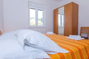1 habitación, internet y ropa de cama 