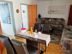 Dining - Apartment Karlo, (16312), Supetar, hr (Supetar)