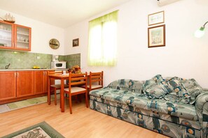 Interior - Apartments Miroslav, (16362), Jadranovo, hr (Jadranovo)