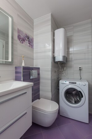 Bathroom - Apartment South Side (Dubrovnik)