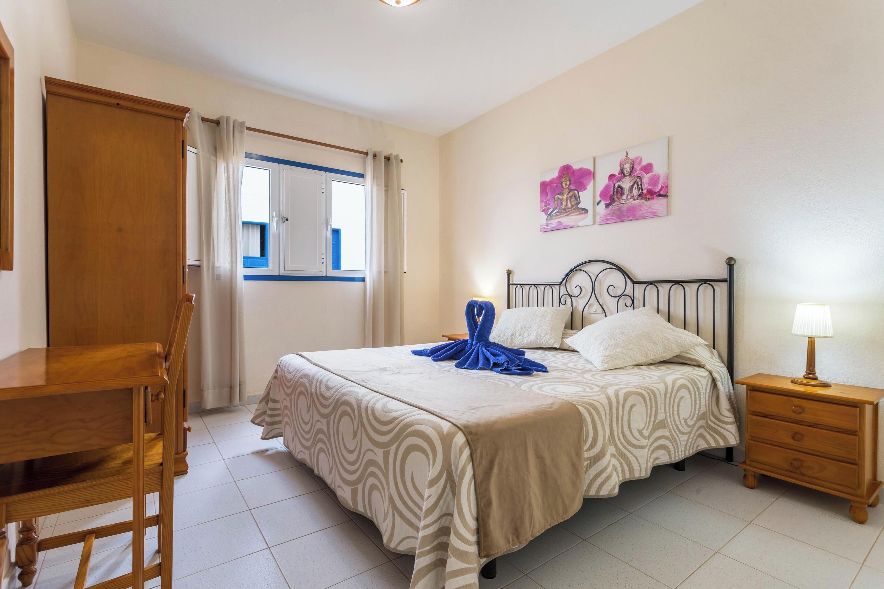 2 habitaciones, tabla de planchar con plancha y wifi gratis 