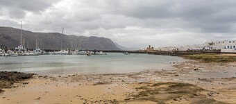 Holiday Home "El Sombrerito 4" with Terrace & Wi-Fi