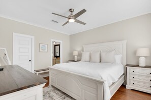 4 Schlafzimmer, Bügeleisen/Bügelbrett, kostenloses WLAN, Bettwäsche