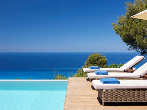 Villa Mirtes with breathtaking sea view,close to Porto Katsiki and Egremni
