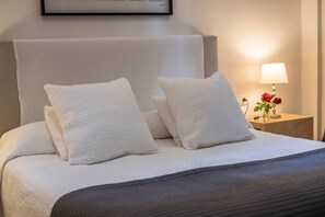 1 bedroom, iron/ironing board, free WiFi, bed sheets - Welcoming Apartment “Flamboyán” with Sea View, Pool, Wi-Fi (Adeje)