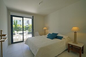 1 bedroom, iron/ironing board, free WiFi, wheelchair access