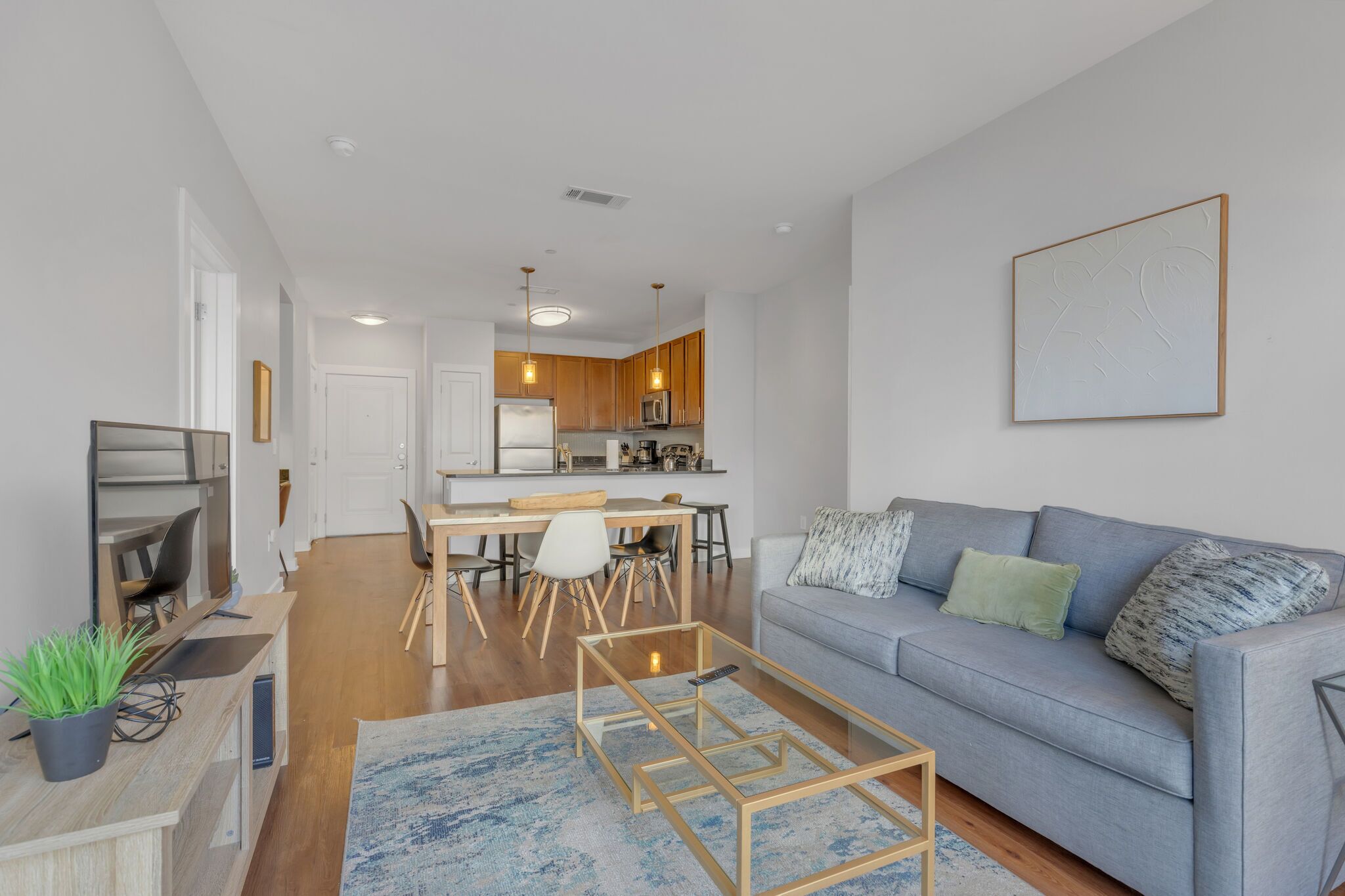 Condo close to everything in Downtown Nashville!
