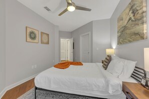 1 chambre, fer et planche à repasser, Wi-Fi, literie fournie