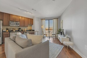Interior - Downtown Gulch Apt with Gym (Nashville)