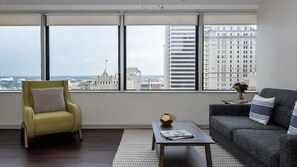 TV, Netflix, Hulu, streaming services - 18th FL Stylish CozySuites w/pool, gym #5 (Dallas)