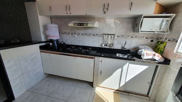 Fridge, microwave, stovetop, electric kettle