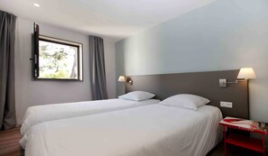 3 chambres, fer et planche à repasser, lit parapluie, Wi-Fi