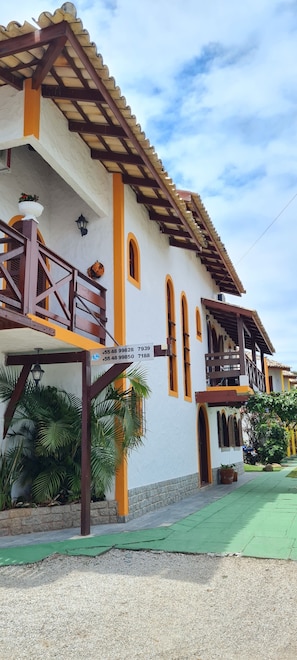 Fachada da propriedade