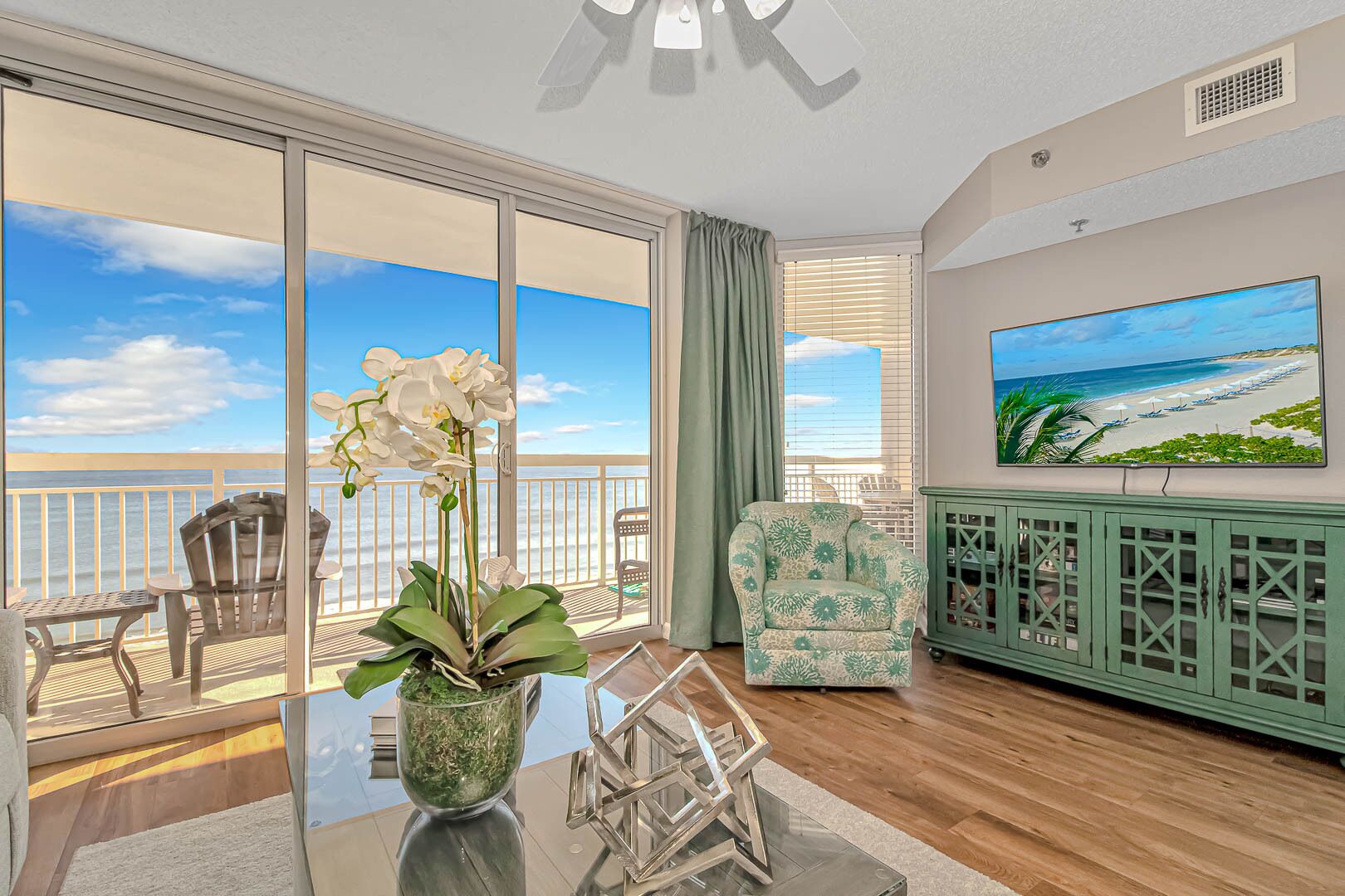 CrescentShores #810 Ultimate Luxury*O/F*Gym*Pools*HotTub*Summer/Fall Discount