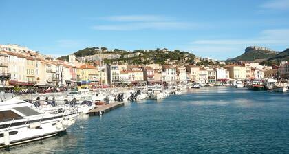 2 chambres d'Hôtes in Bastide in large wooded park with swimming pool sleeps 6