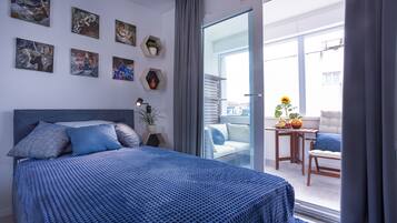 Deluxe Apartment | 3 bedrooms, blackout drapes, iron/ironing board, free WiFi