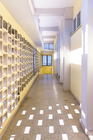 Interior entrance - Deluxe City Center Blue Apartment (Split)