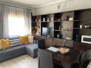 Smart-TV og stereoanlegg