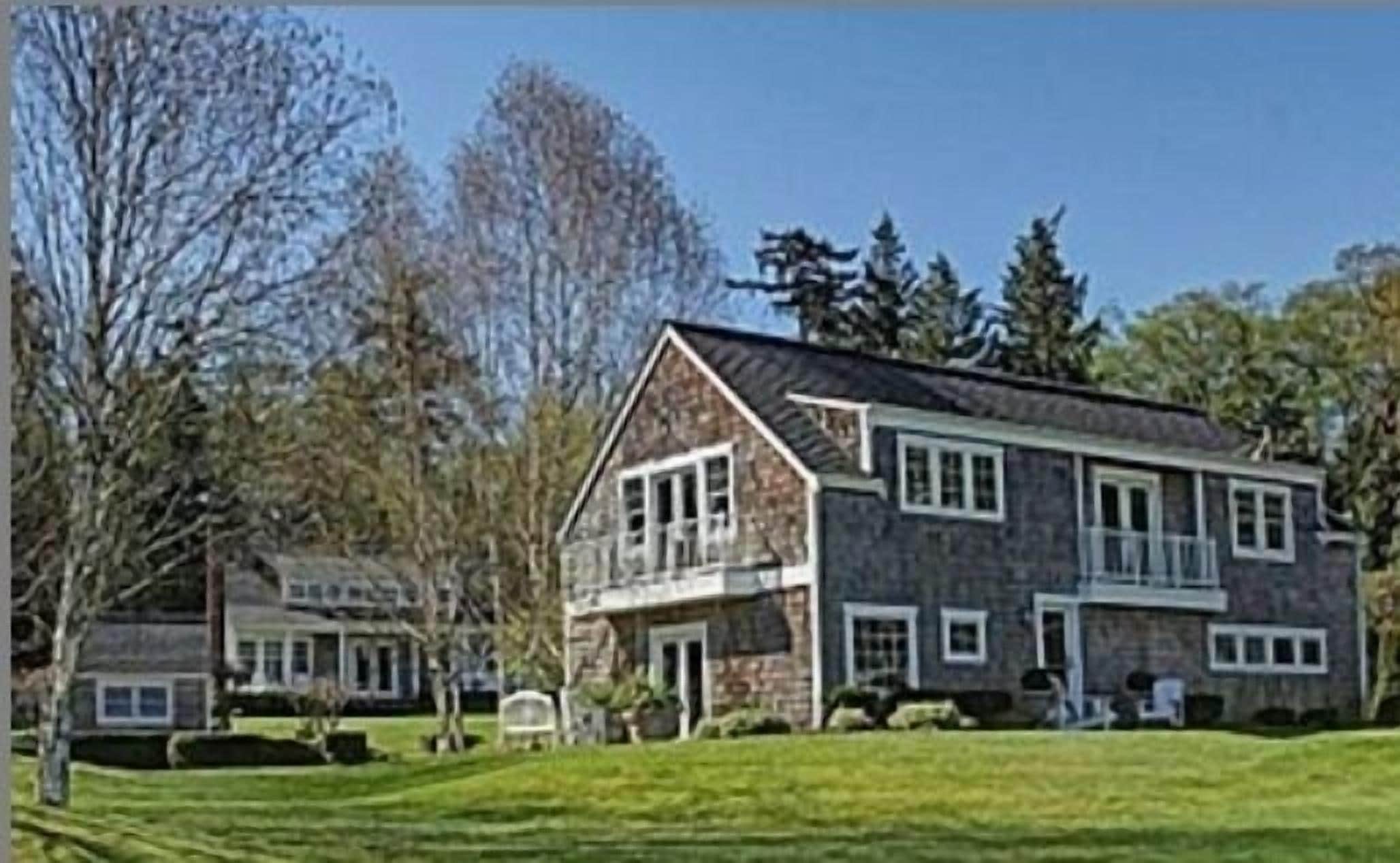 Beautiful Waterfront Cape Cod Style Beach Estate