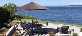 Beautiful Waterfront Cape Cod Style Beach Estate