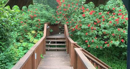 Moose Caboose Station