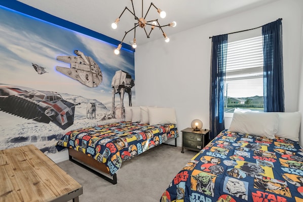 10 bedrooms, iron/ironing board, WiFi, bed sheets