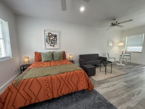 1 chambre, bureau, fer et planche à repasser, Wi-Fi gratuit