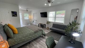 1 habitación, escritorio, tabla de planchar con plancha y wifi gratis