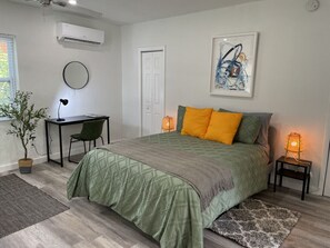 1 bedroom, desk, iron/ironing board, free WiFi