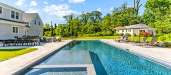 Breakwater Acres 164-B  Luxurious Estate by the Bay in Brewster