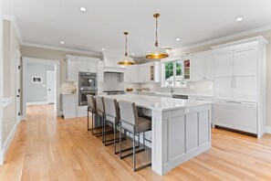 Fridge, microwave, oven, stovetop - Breakwater Acres 164-B  Luxurious Estate by the Bay in Brewster (Brewster)