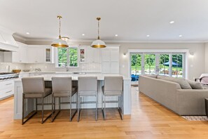 Interior - Breakwater Acres 164-B  Luxurious Estate by the Bay in Brewster (Brewster)