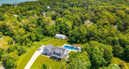 Breakwater Acres 164-B Luxurious Estate by the Bay in Brewster