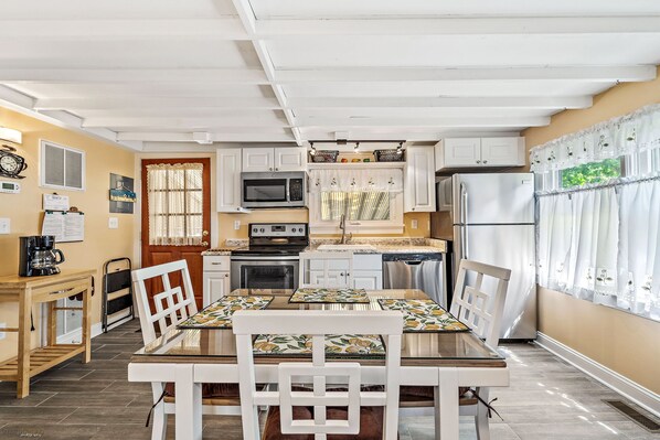 Fridge, microwave, oven, stovetop - Sea Turtle Cottage-1 bedroom, 1 bath, sleeps 2-4 (West Cape May)