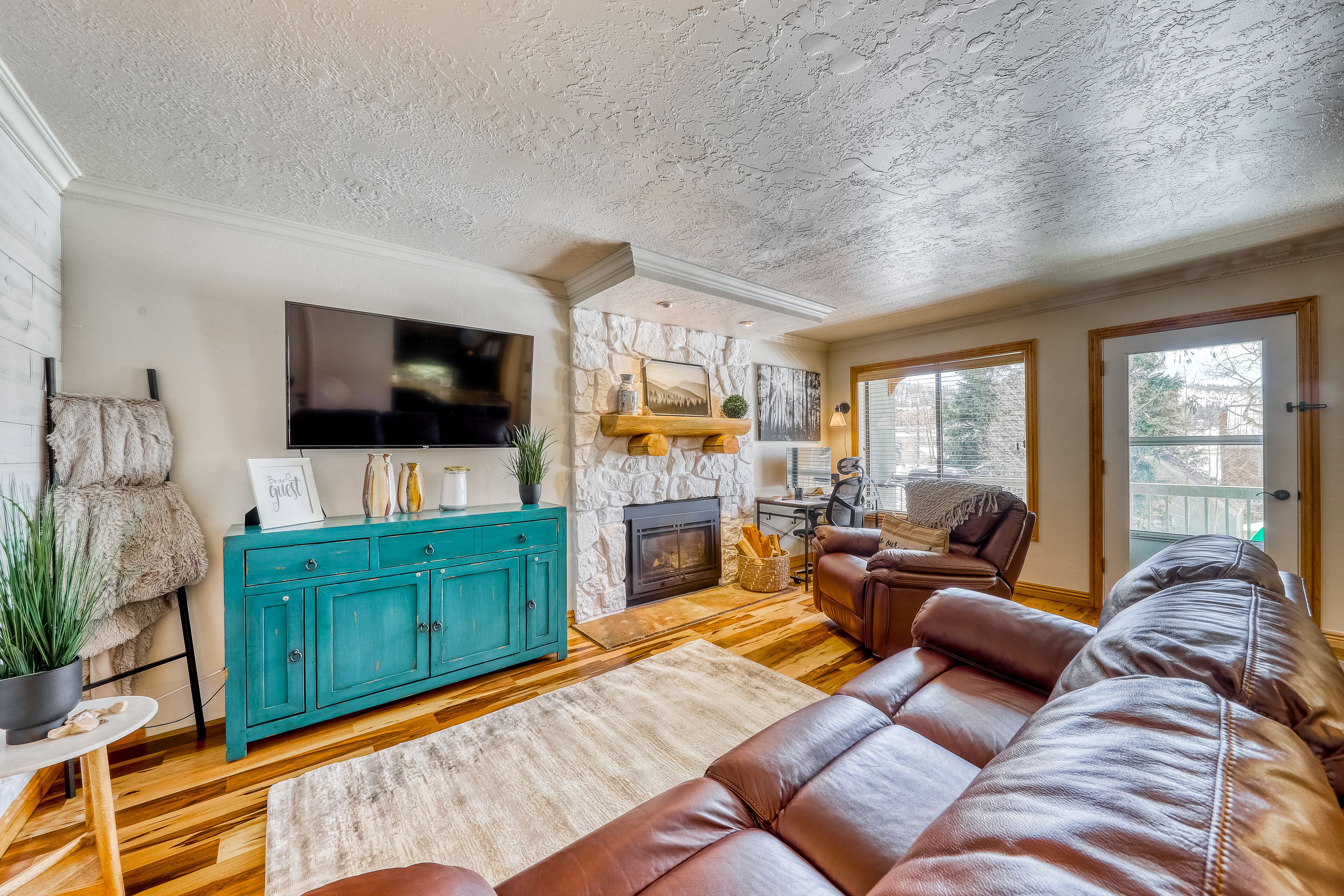 Modern Condo Near the Slopes w/ Private Balcony, Free WiFi, & Full Kitchen